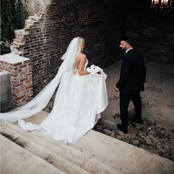 Plain Cathedral Wedding Veil with Blusher - Picture 2 of 5